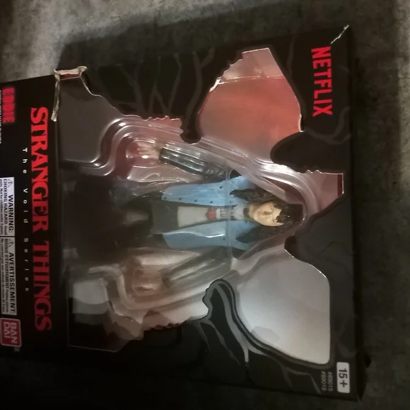 Stranger Things Action Figure - Picture 6 of 9